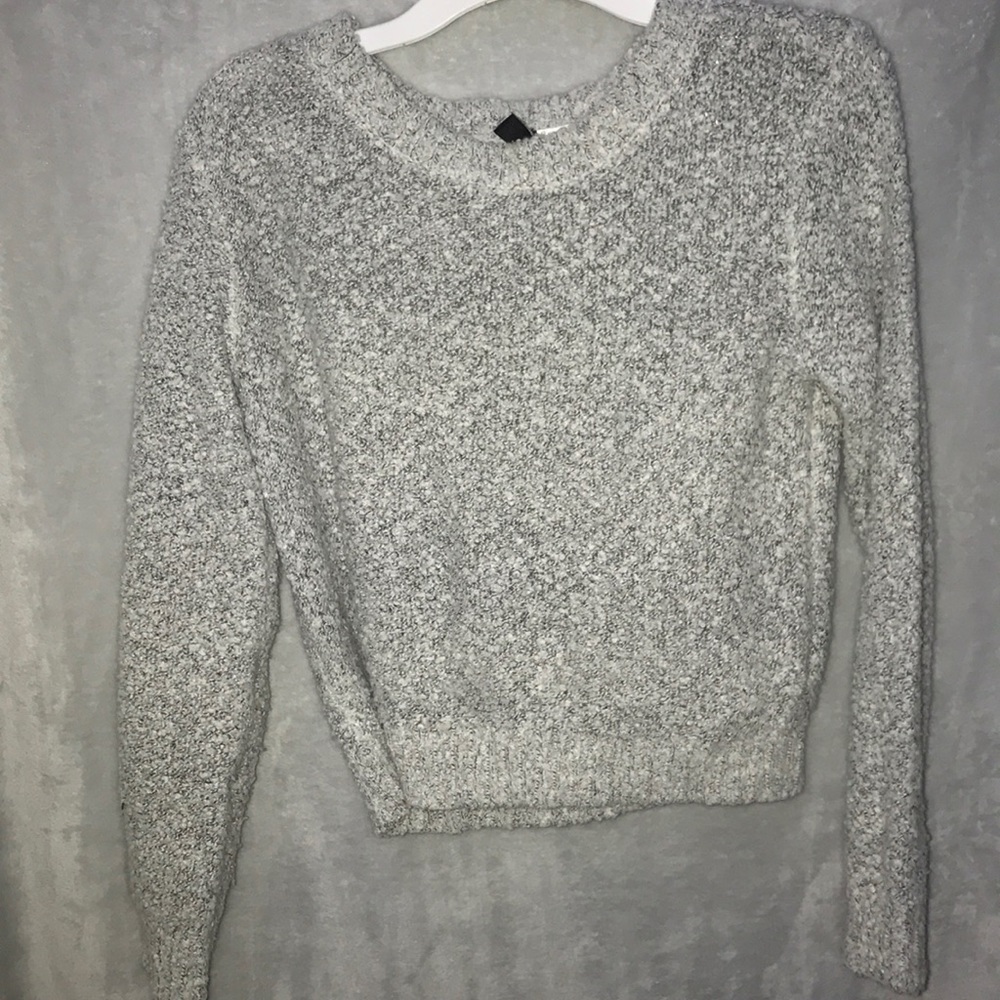 Crew neck crop top sweater